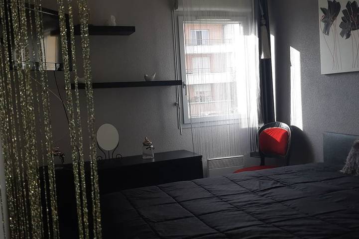 Gîte pour 4 personnes, avec terrasse et piscine à Léguevin - 2