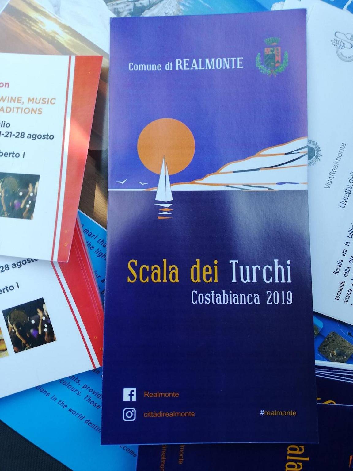 'B&B Nodo Francescano - Camera Verde' con vista mare, Wi-Fi e aria condizionata in Porto Empedocle, Provincia di Agrigento