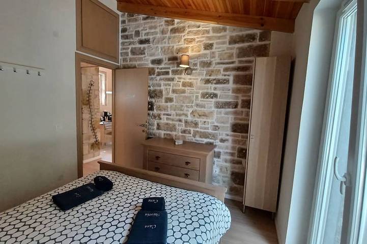 Neu - Charmantes typisches Haus mit privatem Pool in einem Olivengarten in Paxos