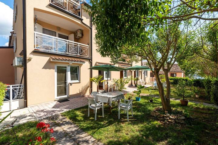 Appartamento per 2 persone, con balcone/terrazza, con animali domestici a Parenzo