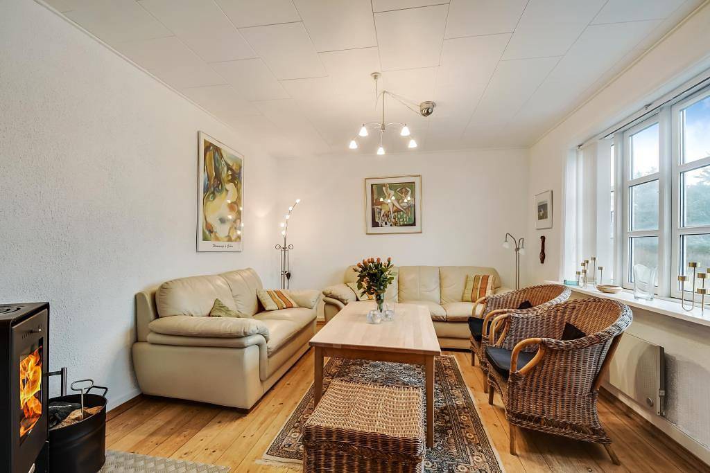 Charming holiday home in the heart of Vedersø Klit - very close to the North Sea beach in Ulfborg, Holstebro Region