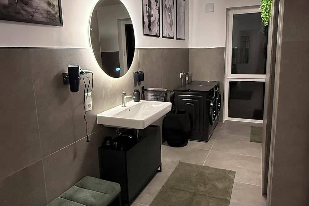 Ganze Wohnung, Noahs Ferienoase - Luxusappartement, barrierefrei in Schortens, Nordseeküste