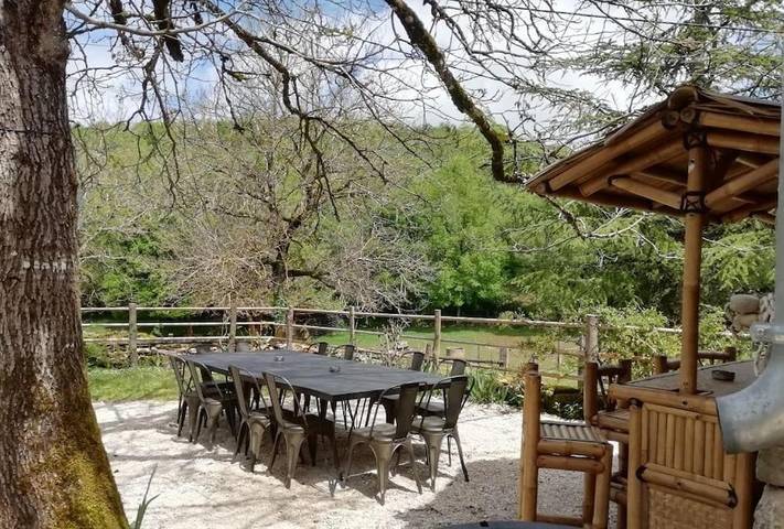 Location de vacances pour 4 personnes, avec Jacuzzi et Terrasse ainsi que Jardin et Piscine à Calvignac - 2