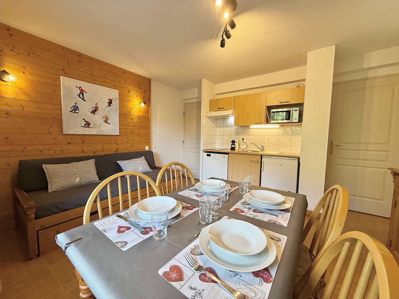 Appartement entier, Appartement chaleureux à Flumet avec accès direct aux pistes in Flumet, Région d'Albertville