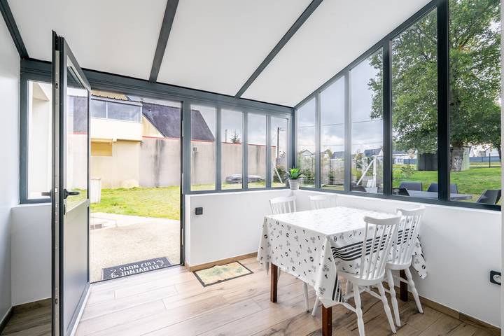 Holiday Home 'La Baraque' with Private Terrace, Private Garden and Wi-Fi in Gourhel, Vannes Området