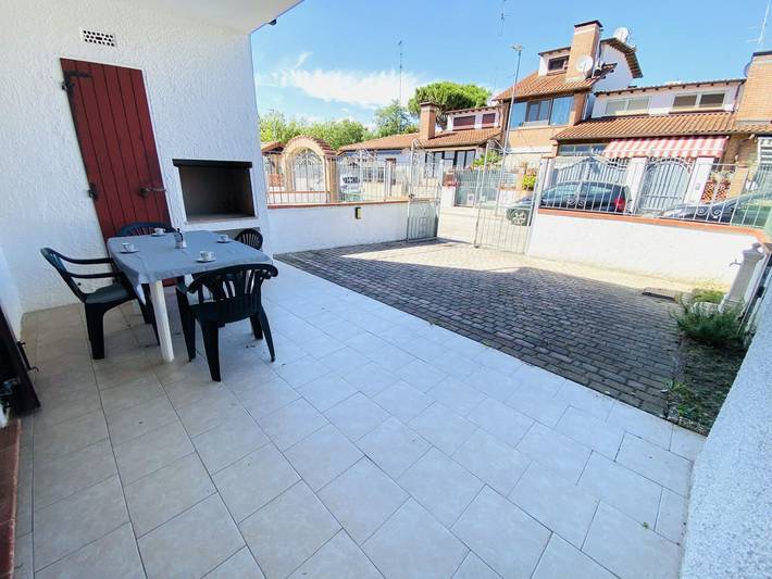Moderne Villa mit Terrasse, Grill, Privatgarten in Comacchio, Provincia di Ferrara
