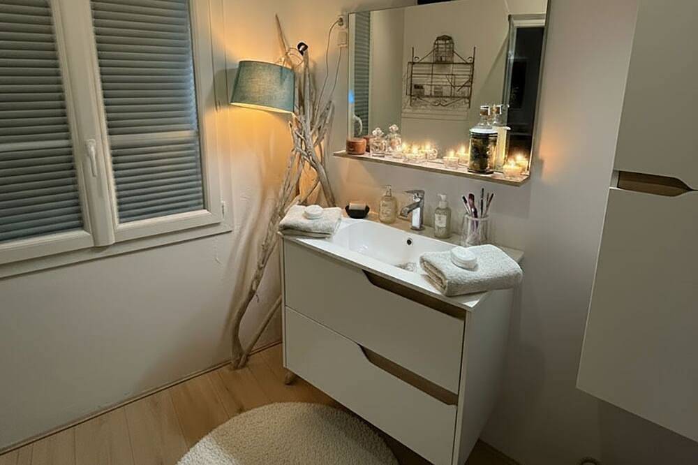 Apartamento entero, Les Capucines - Near Les Thermes de Vals - Terrace & Parking - Charging station in Aubenas, Ardèche