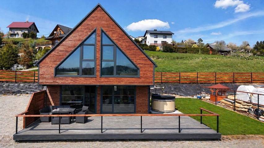 Dom dla 10 osób, z Jacuzzi i Taras oraz Ogród i Widok w Koniaków