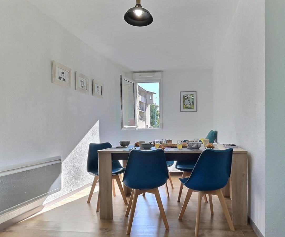 Appartement entier, Tout Inclus - Plein Centre - Netflix - Moontown in Lunéville, Région de Lunéville
