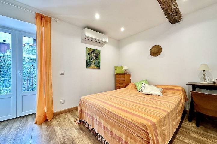 Location de vacances pour 6 personnes, avec balcon et jardin, animaux acceptés à Sari-d'Orcino - 4