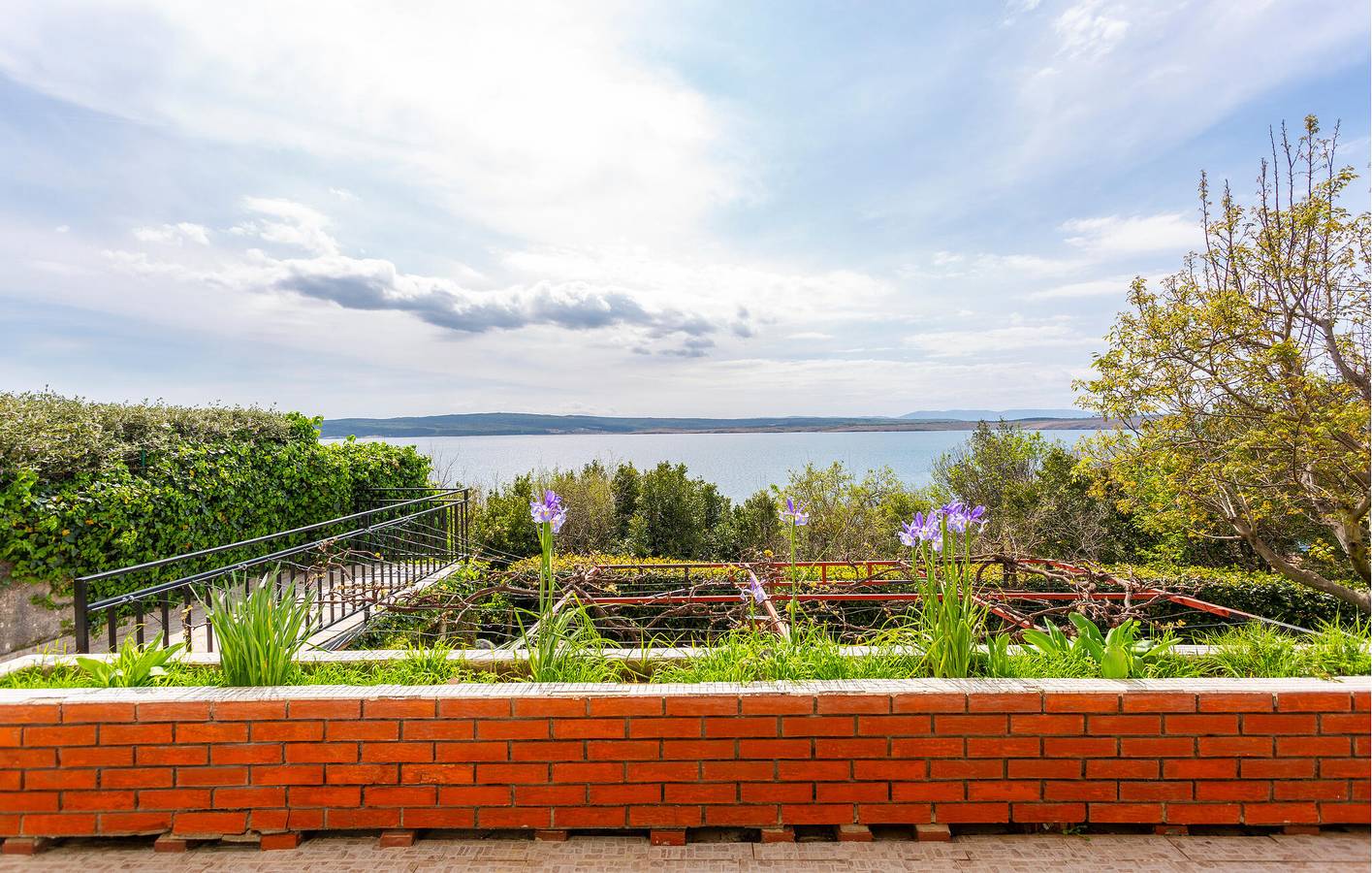 Ganze Ferienwohnung, Gemütliches Apartment mit Meerblick, Terrasse, WLAN und Parkplatz in Strandnähe in Dramalj, Primorje-Gorski Kotar