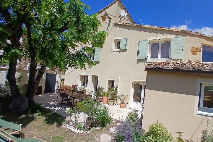 Maison de vacances pour 8 personnes à Roche-Saint-Secret-Béconne