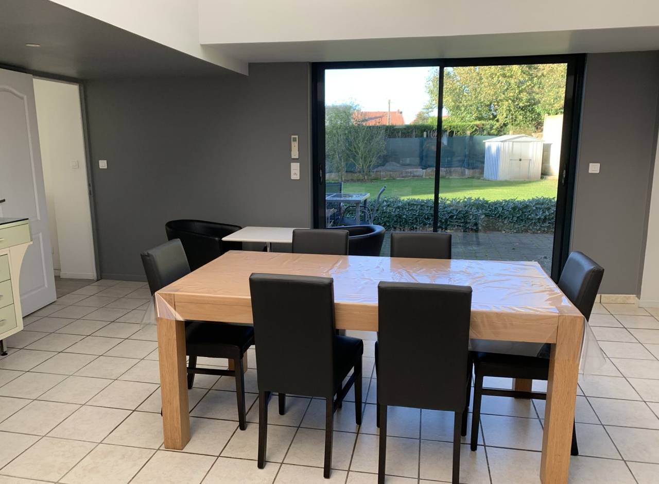 L’Atrium - Gîte contemporain en Haute Somme in Dompierre-Becquincourt, Région de Péronne