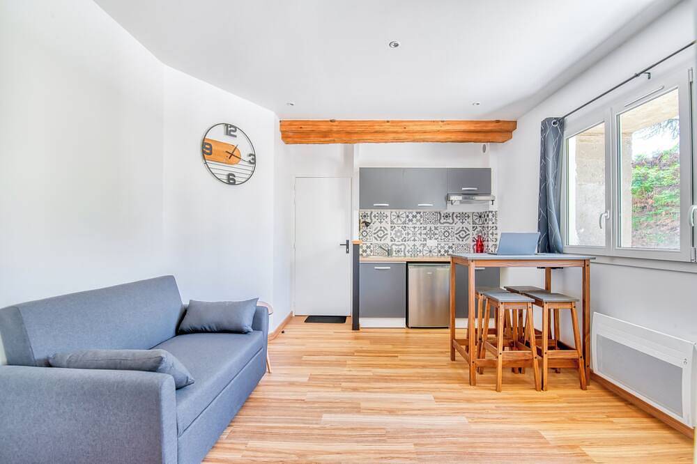 Appartement entier, Charmant T2 au bord de l'eau in Rochefort-sur-Loire, Région d'Angers