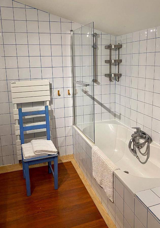 Ferienhaus für 2 Personen, mit Terrasse und Garten sowie Pool und Ausblick in Gaillan-en-Médoc - 3