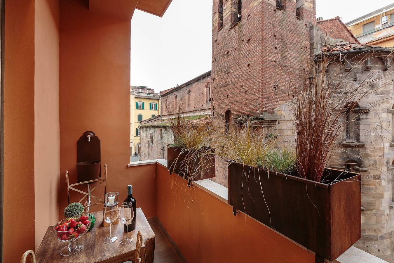Entire apartment, The Palace View in Lucca, Lucca Province