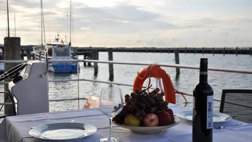 Boot für 5 Personen, mit Terrasse in Ribnitz-Damgarten - 3