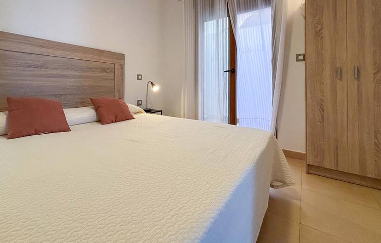 Apartment mit Meerblick, AC, Parkplatz, Terrasse & WiFi in La Azohía, Cartagena