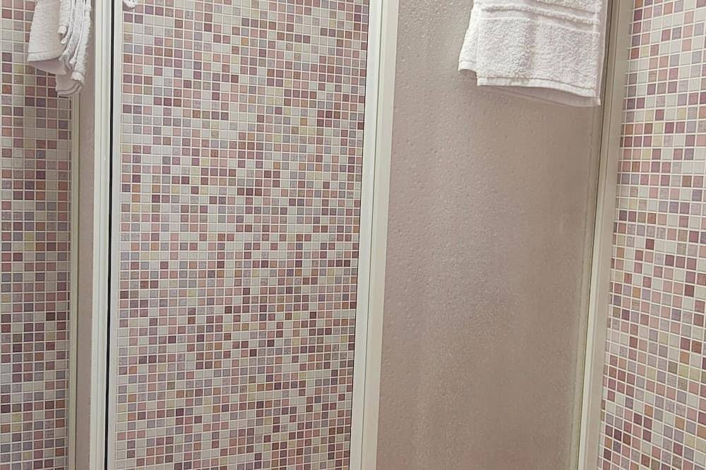 Entire apartment, Wonderful studio apartment a stone's throw from the Castrum Novum excavations and 150 mt from the sea. in Santa Marinella, Rome Province