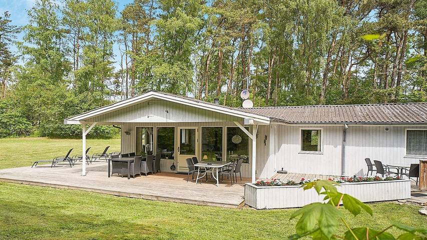 Ferienhaus für 7 Personen, mit Terrasse in Dueodde