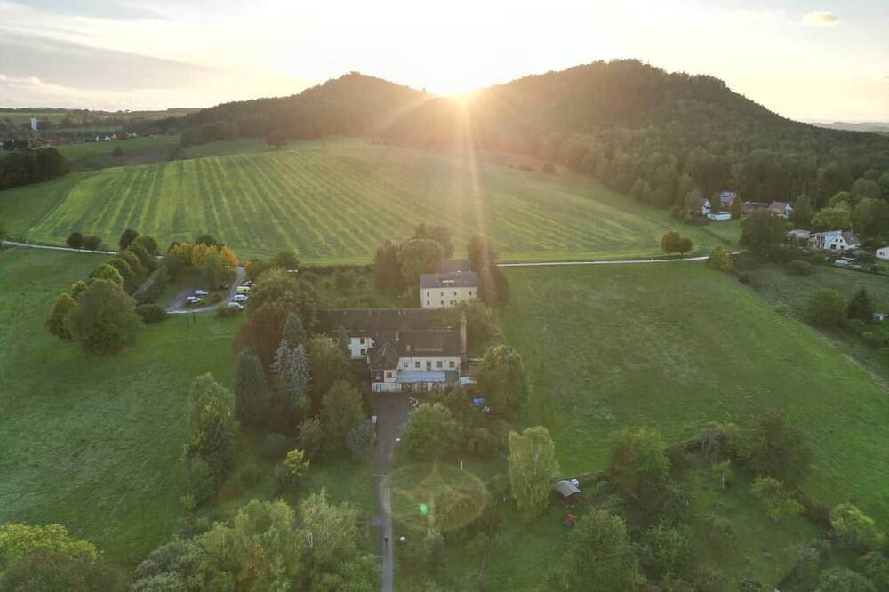 Entdeckung Heymannbaude - naturnaher Kulturort in Gohrisch, Elbsandsteingebirge