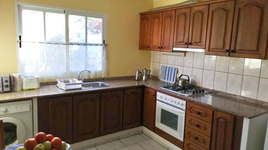 Chalet para 6 personas, con vistas además de piscina y jardín en La Palma - 3