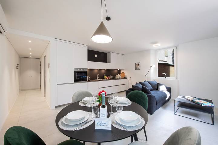 Appartement entier, Corte di Ascona 1 with Ac & Wi‑Fi for 4 in Ascona, Alpes tessinoises