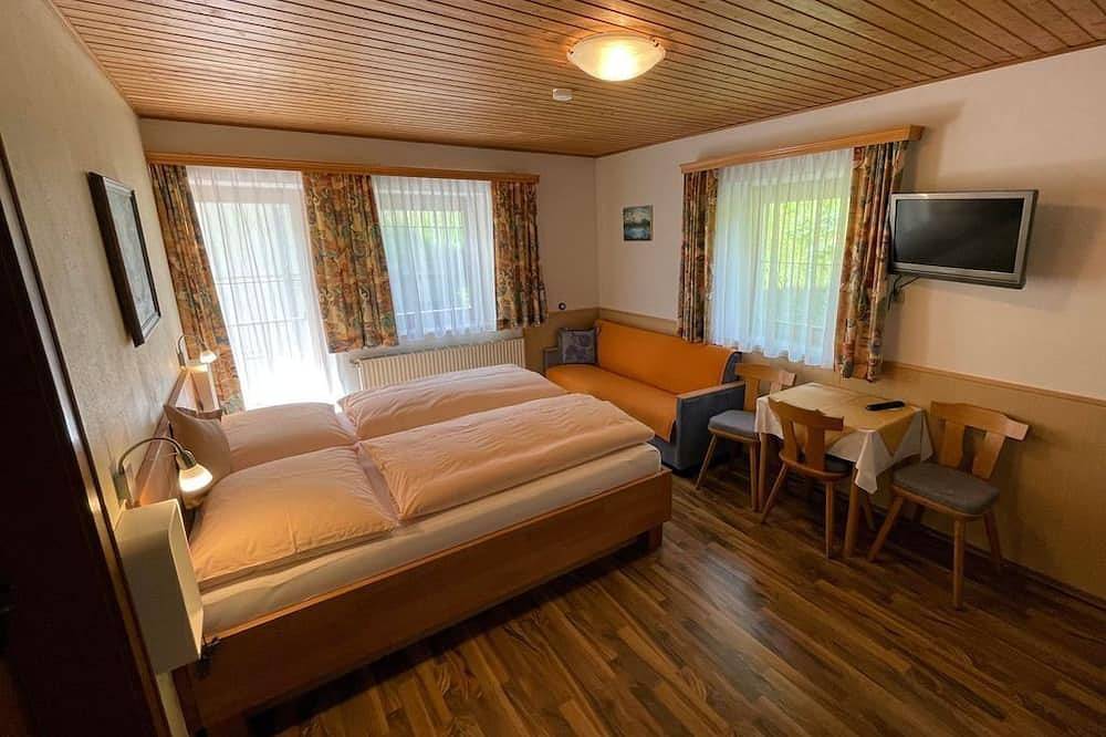 Ganze Wohnung, Ferienwohnung 2 - Haus Sonja in Heiligenblut, Oberkärnten