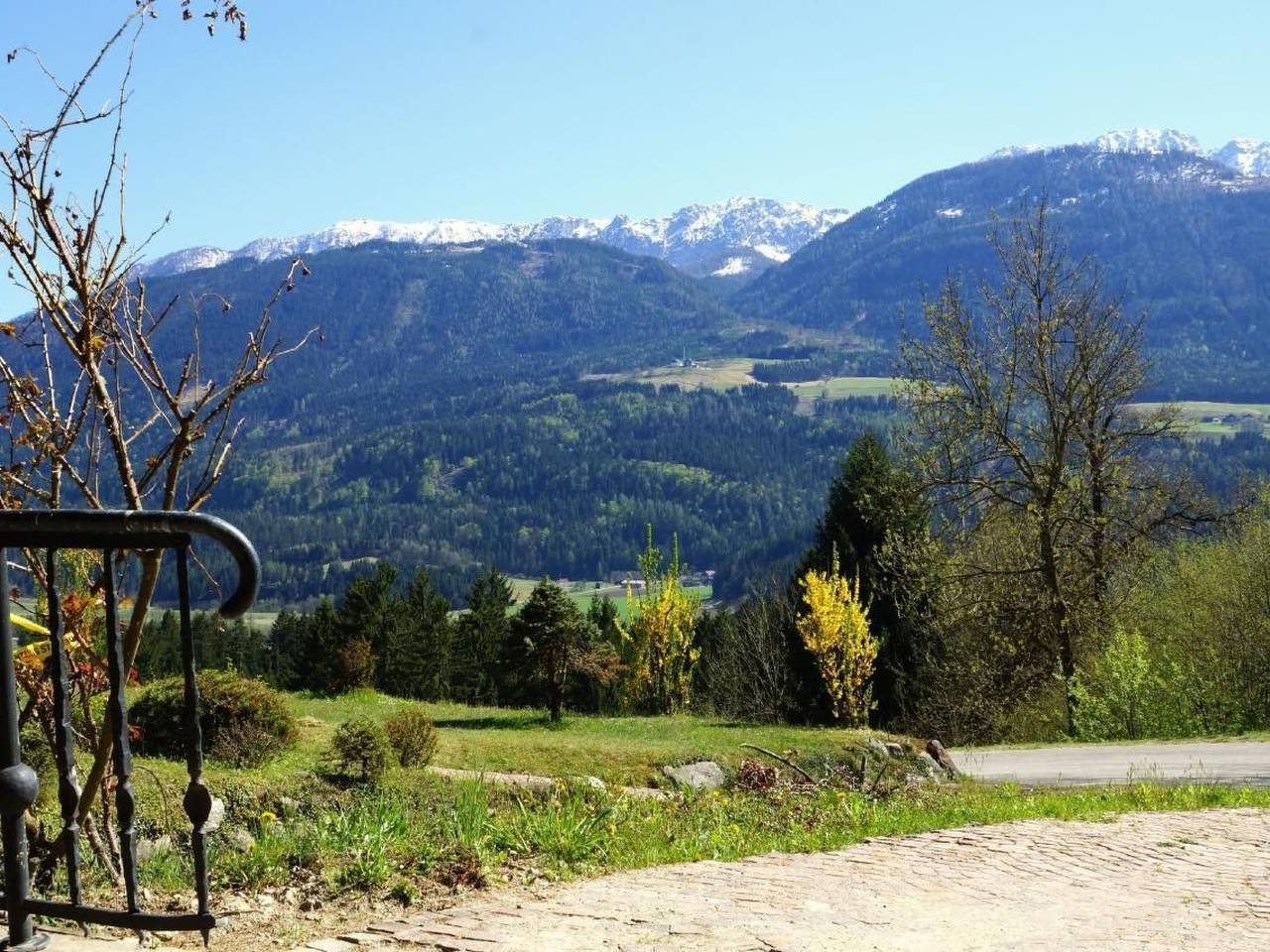Glocknerhaus Naturdomizil in den Alpen in Kreuzeckgruppe, Berg im Drautal