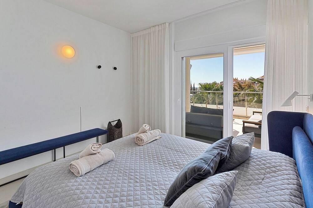 Entire apartment, Amazing spacious apartment - Reserva Del Higueron in La Capellania, Benalmádena