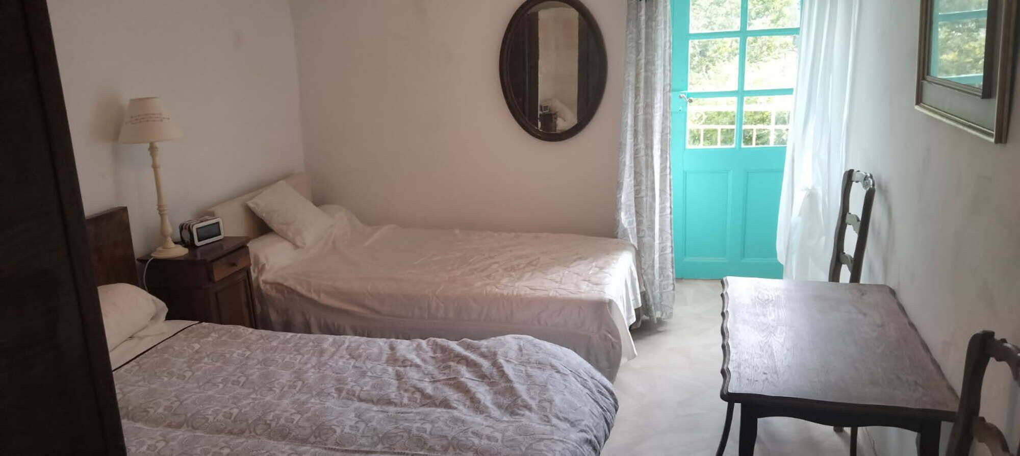 Apartamento entero, Apartamento en el Centro de La Salvetat-sur-Agout con Balcón y Vista a la Montaña in La Salvetat-sur-Agout, Region de Béziers