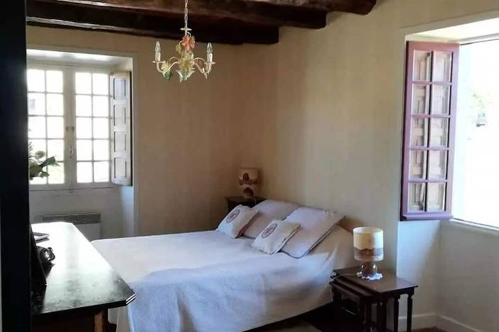 Location de vacances pour 6 personnes, avec terrasse à Curemonte - 2