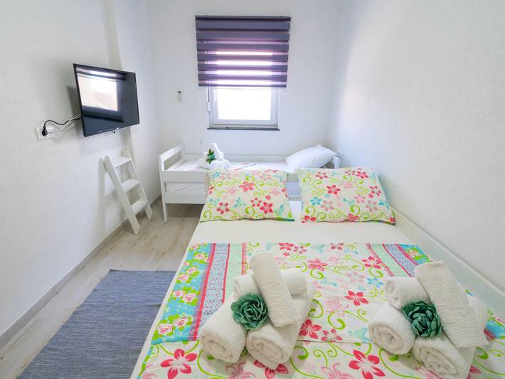 Ferienwohnung für 5 Personen, mit Balkon in Podstrana - 4