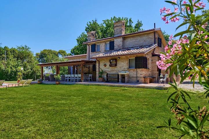 Villa Tenuta Belgatto – Private Villa, 6 Zimmer, Pool, Meerblick, Marken in Fano, Fano (Gemeinde)