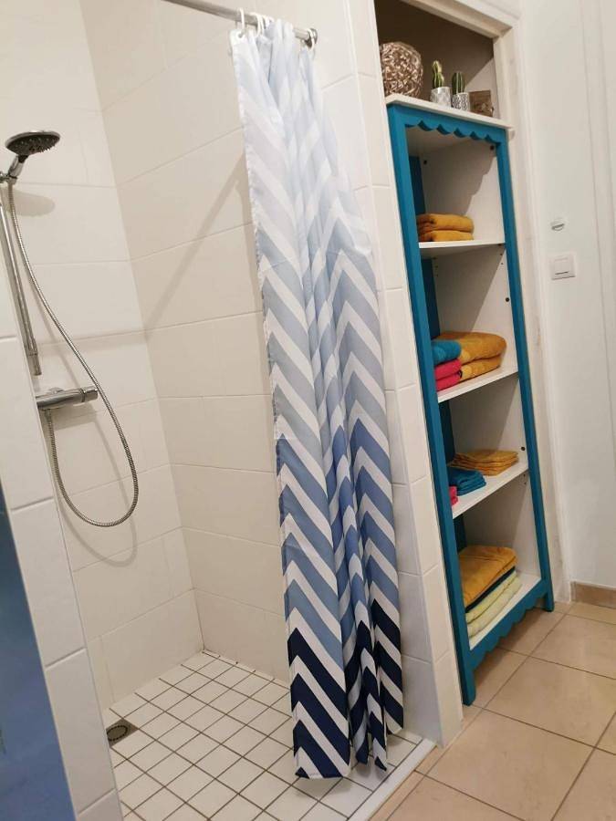 Gîte pour 2 personnes, avec jardin et terrasse, animaux acceptés à Plaintel - 4