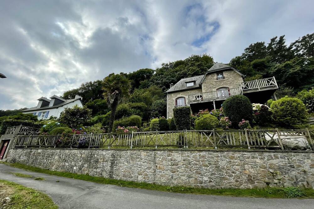 Villa en bord de mer à côté du in Ploumilliau, Ceinture Dorée