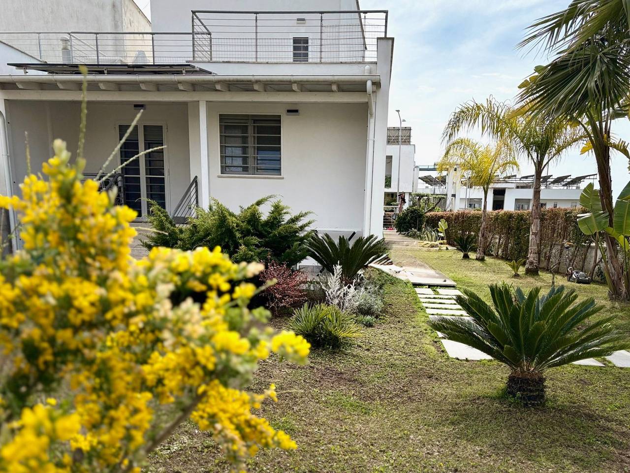 Ferienhaus 'Zampamare Bb - Anzio' mit privater Terrasse, Garten und Wlan in Anzio, Rom Provinz