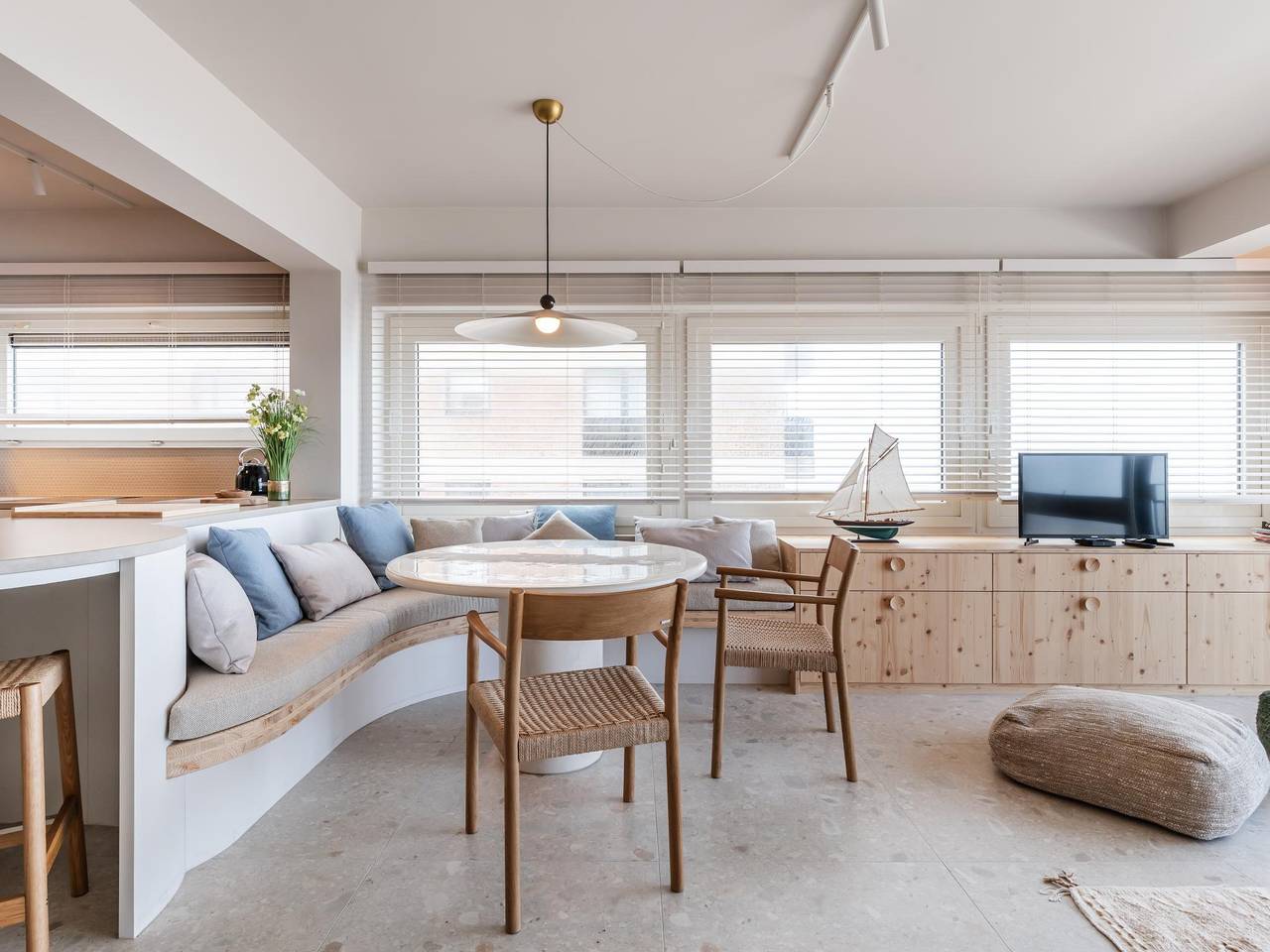 Geheel appartement, Zonnig hoekappartement met luxe zeezicht in Blankenberge, Belgische Kust