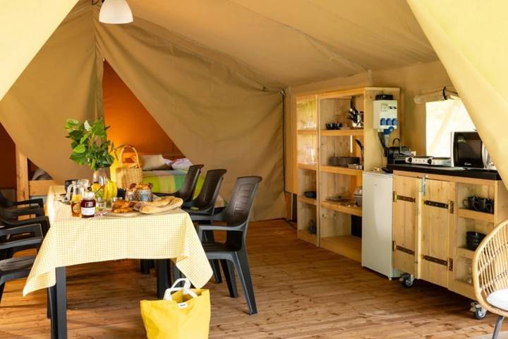Tente pour 4 personnes en Charente-Maritime - 3