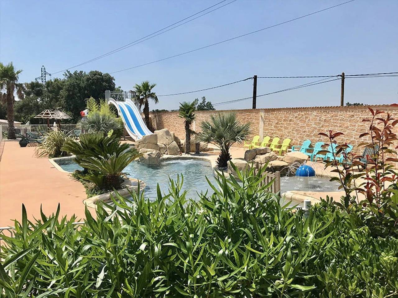 Location De Vacances pour 6 Personnes dans Sorgues, Provence