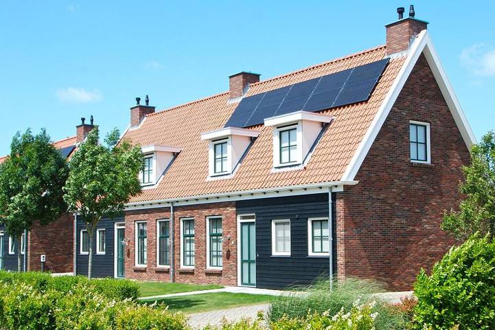 Vakantiehuis voor 6 personen, with tuin and sauna as well as whirlpool in Colijnsplaat