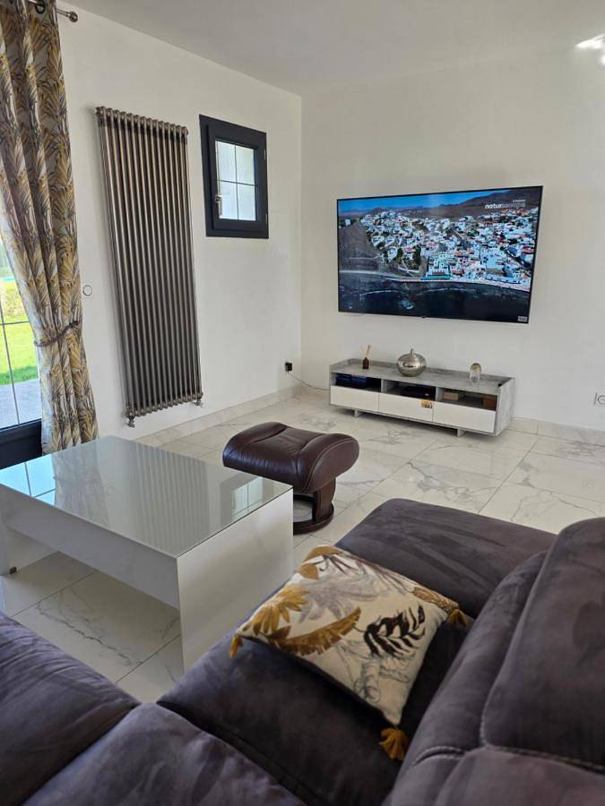 Three-Bedroom Villa in Graignes-Mesnil-Angot, Région de Saint-Lô