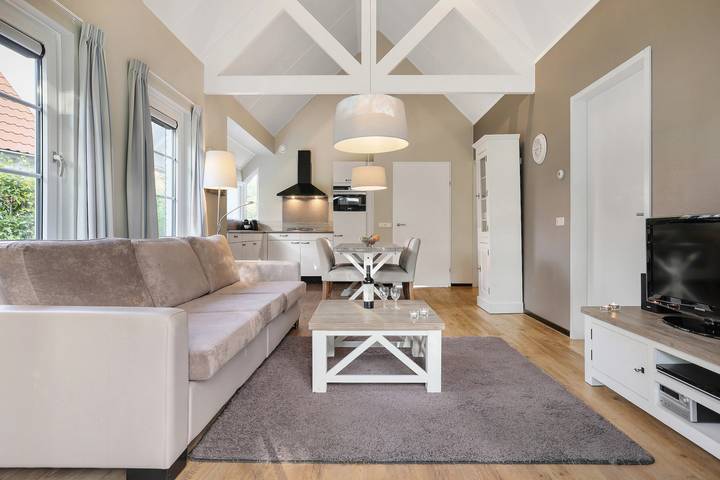 Bungalow für 4 Personen, mit Balkon/Terrasse und Terrasse in Burgh-Haamstede