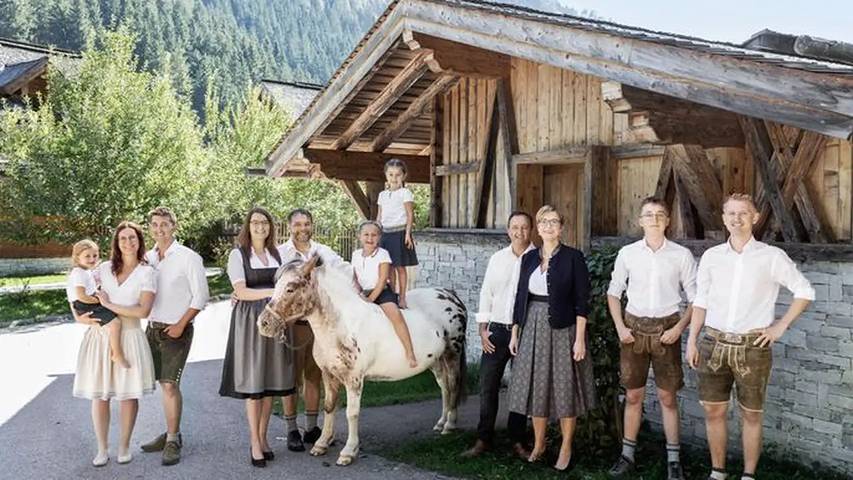 Ferienhaus für 10 Personen, mit Garten und Sauna sowie Balkon im Salzburger Land - 4