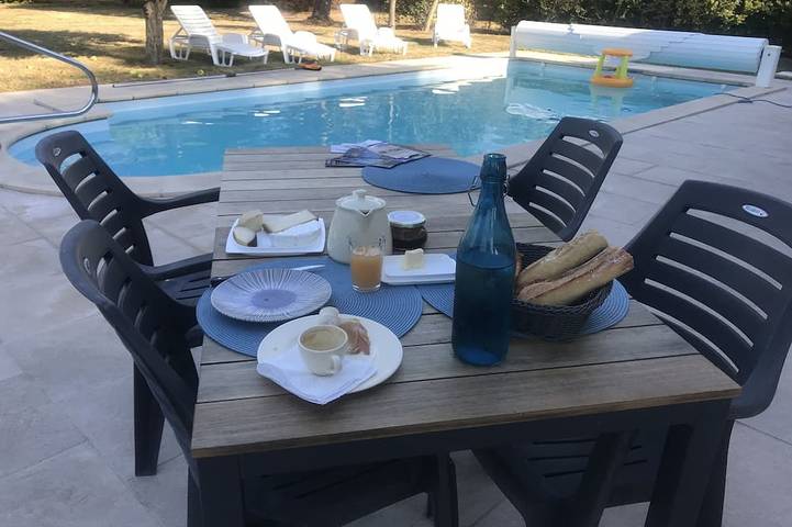 Ferienhaus für 10 Personen, mit Terrasse und Garten in Gaillan-en-Médoc