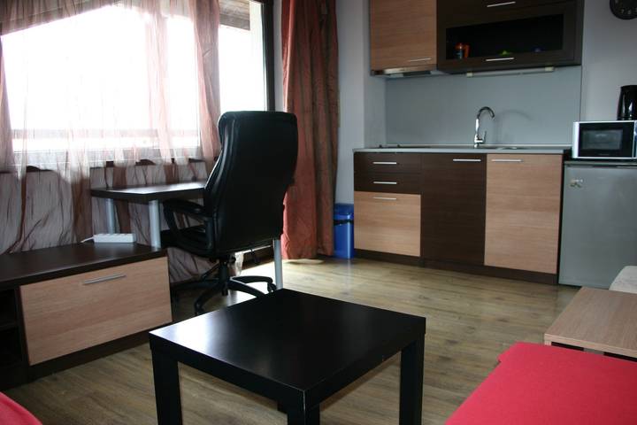 Ferienwohnung für 4 Personen, mit Garten und Terrasse sowie Pool, mit Haustier - 1