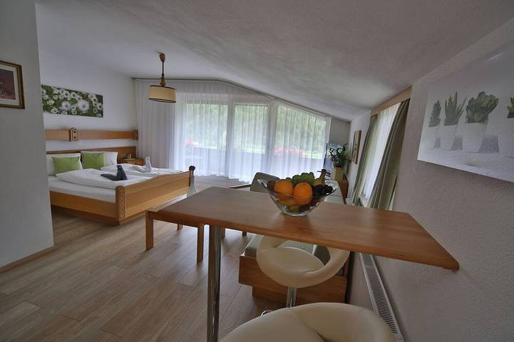 Ferienwohnung für 2 Personen, mit Garten und Balkon sowie Sauna - 1