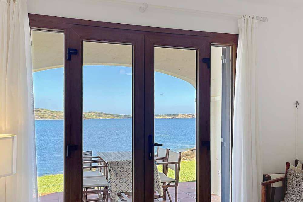 Apartamento entero, Apartamento marinero con Wifi y aire acondicionado in Fornells, Es Mercadal