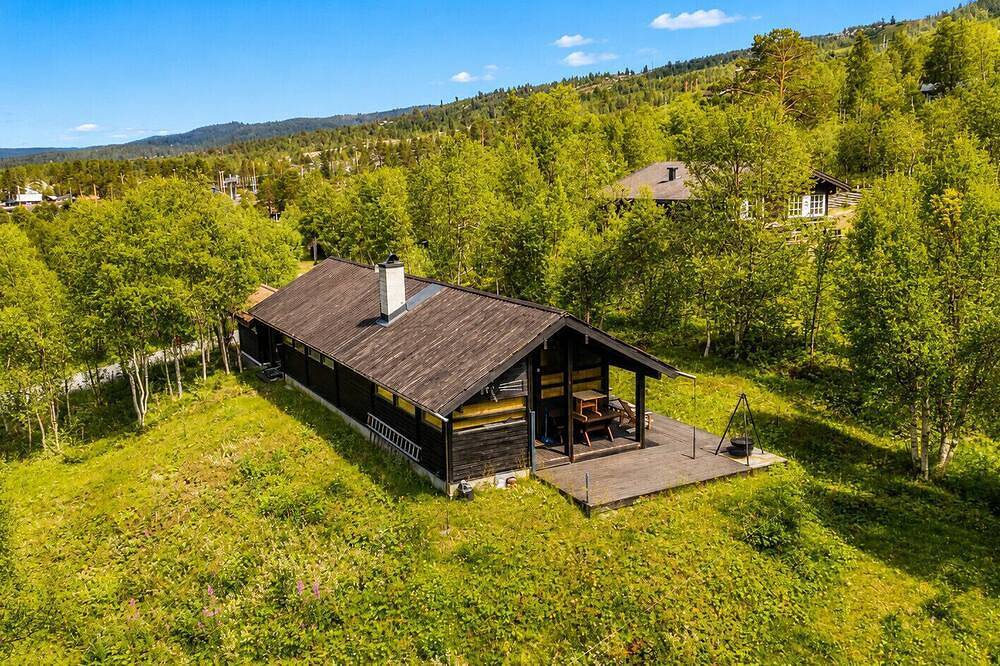 Ski in/Ski out in Geilo – Comfortable Cabin in Vestlia with 3 Bedrooms in Geilo, Hol