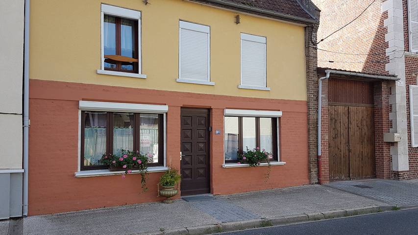 Gîte pour 5 personnes, avec jardin à Domart-en-Ponthieu